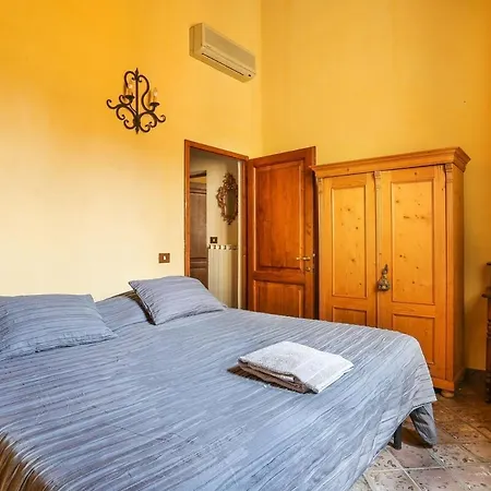 Santa Croce Deluxe *